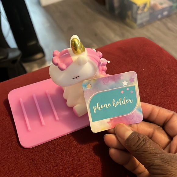 Beautiful pink unicorn phone holder. - Picture 3 of 4
